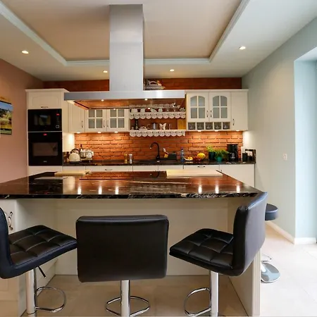 Iseroase House Deluxe *