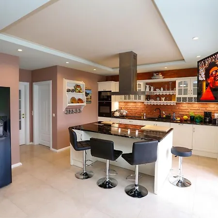 別荘 Iseroase ポビエドナ